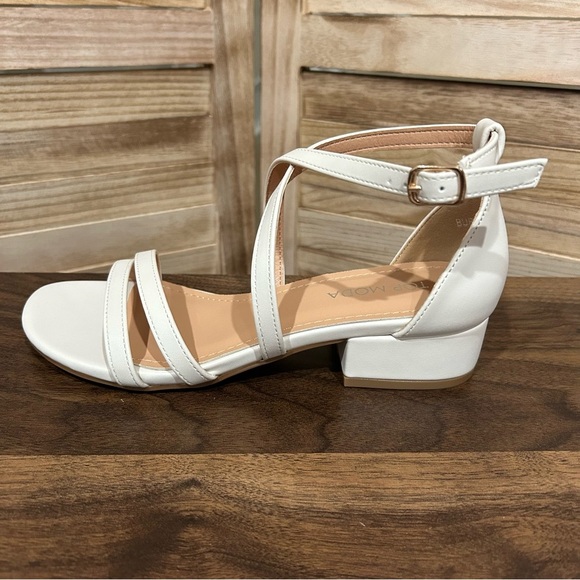WOMEN'S SANDALS (BURTON-46) - Picture 1 of 5